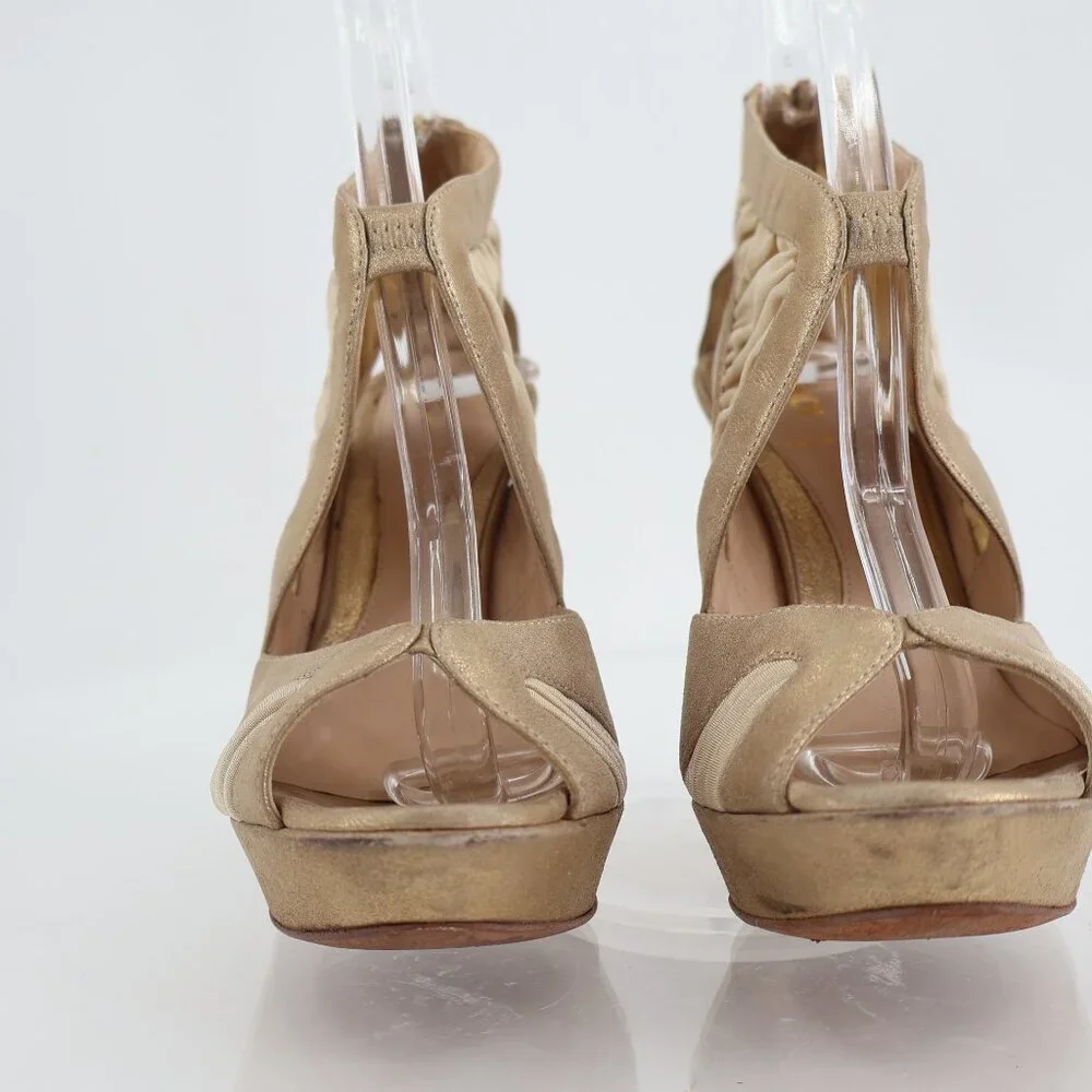 Fendi Heels Women's Size 5.5 Gold Metallic Leather Fabric Platform - Picture 3 of 13